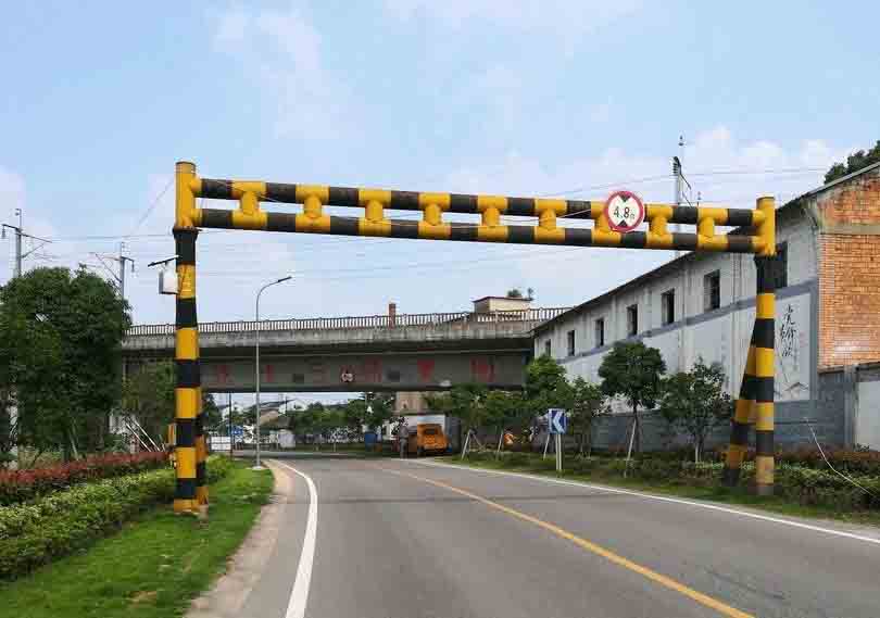 三门峡铁路限高架