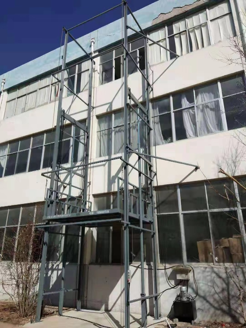 三门峡室外贴墙货梯